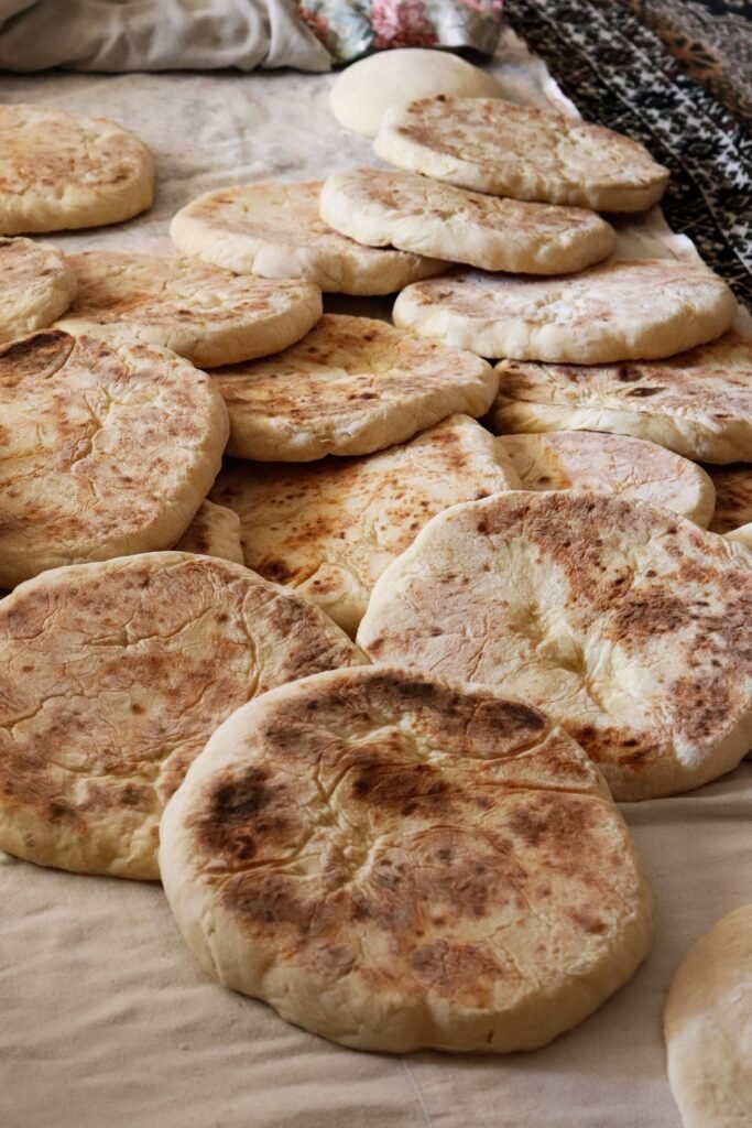 Naan Bread Recipe (Soft, Puffy, No Tandoor Needed)